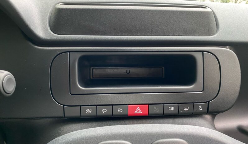 
								FIAT Panda 1.0cc 70cv Hybrid con ADAS full									