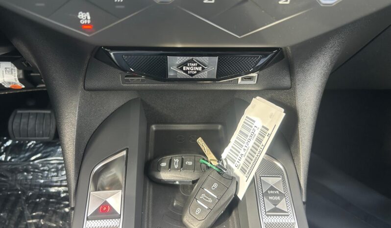 
								DS DS3 1.2 Hybrid 136cv Antoine de Saint Exupery Automatic full									