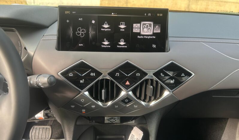 
								DS DS3 1.2 Hybrid 136cv Antoine de Saint Exupery Automatic full									