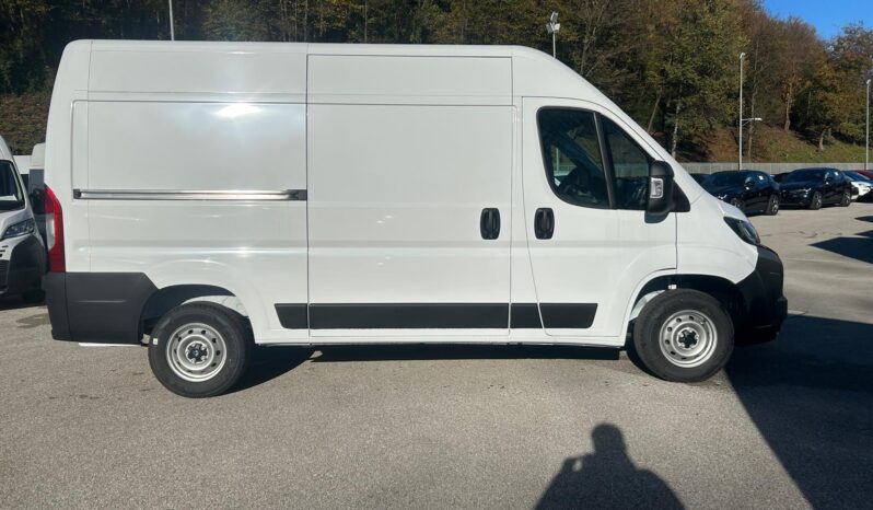 
								PEUGEOT Boxer 333 2.2cc BlueHdi 140cv S&S L2H2 full									