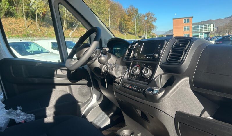 
								PEUGEOT Boxer 333 2.2cc BlueHdi 140cv S&S L2H2 full									