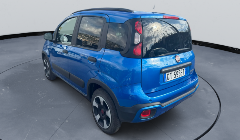 
								FIAT Panda 1.0cc 70cv HYBRID CROSS full									