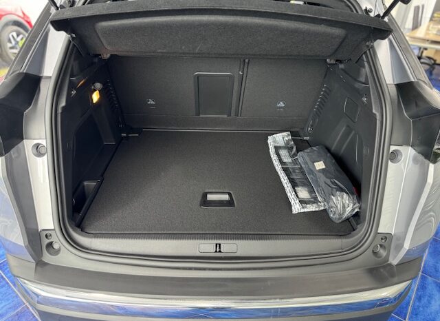 
								PEUGEOT 3008 1.5cc BlueHDI 130cv S&S EAT8 ALLURE PACK full									