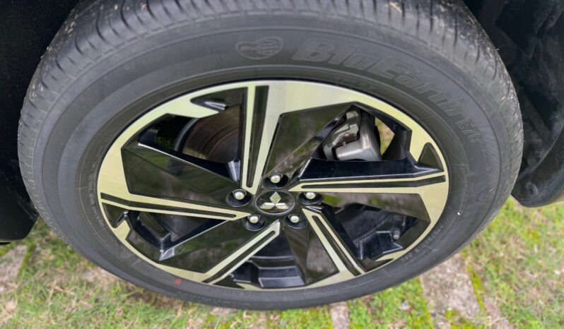 
								MITSUBISHI ECLIPSE CROSS 2.4 PHEV INSTYLE full									