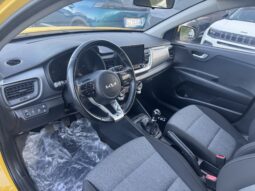 
										KIA Stonic 1.2cc DPI 84cv Urban full									