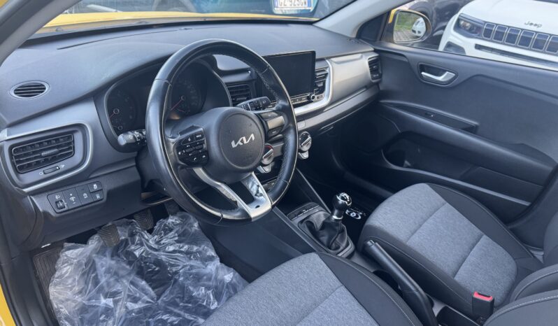 
								KIA Stonic 1.2cc DPI 84cv Urban full									