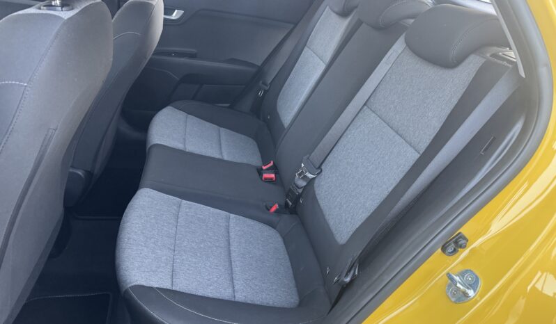 
								KIA Stonic 1.2cc DPI 84cv Urban full									