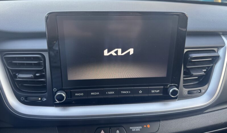 
								KIA Stonic 1.2cc DPI 84cv Urban full									