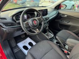 
										FIAT TIPO HATCHBACK 1.5cc Hybrid 130cv DCT RED full									