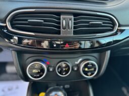 
										FIAT TIPO HATCHBACK 1.5cc Hybrid 130cv DCT RED full									