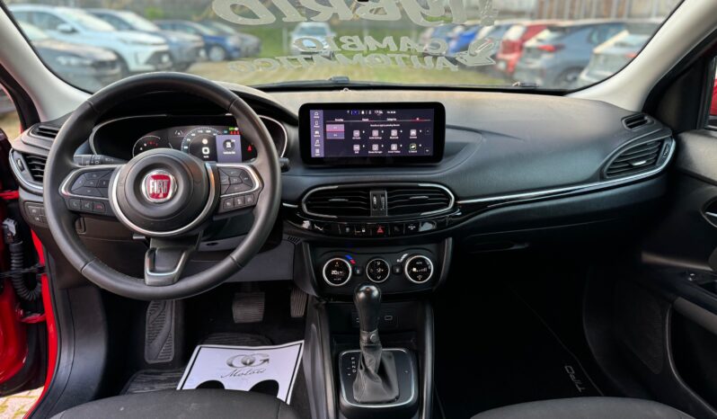 
								FIAT TIPO HATCHBACK 1.5cc Hybrid 130cv DCT RED full									