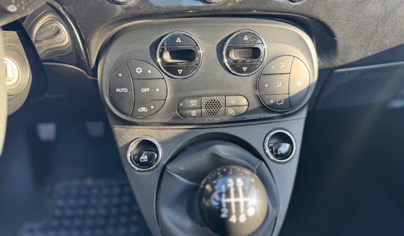 
								FIAT 500 1.0cc 70cv HYBRID DOLCEVITA full									