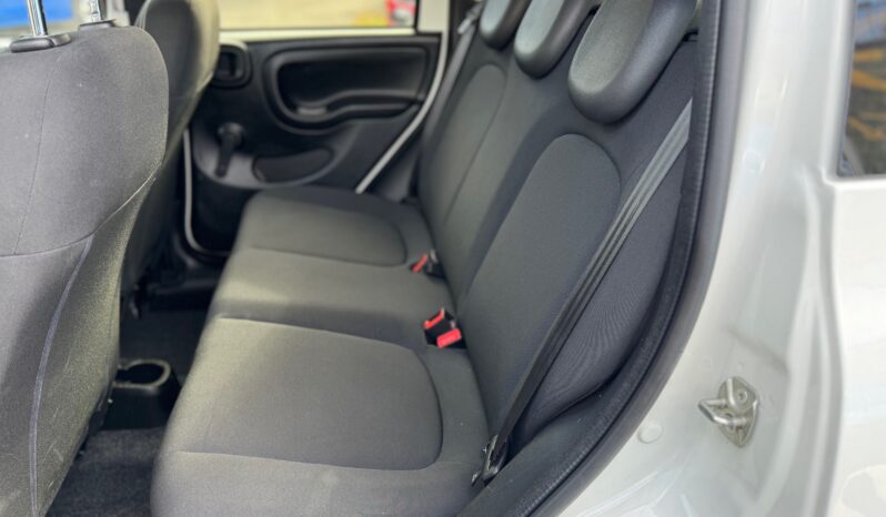 
								FIAT Panda 1.0cc 70cv HYBRID CROSS full									