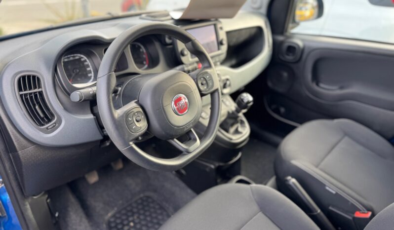 
								FIAT Panda 1.0cc 70cv HYBRID CROSS full									