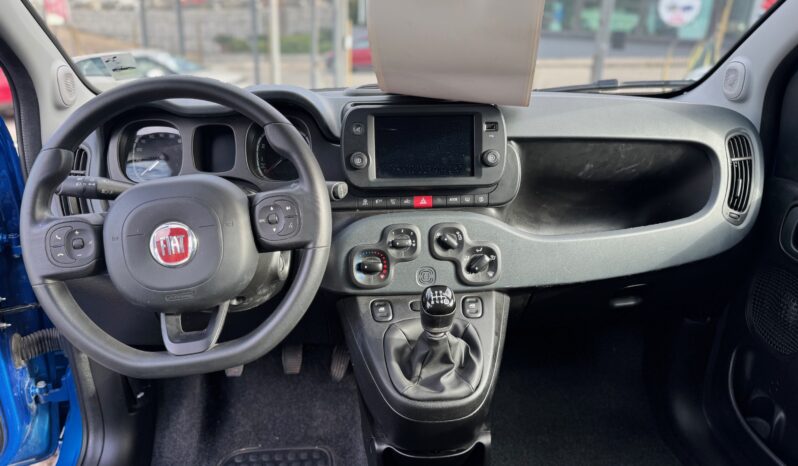 
								FIAT Panda 1.0cc 70cv HYBRID CROSS full									