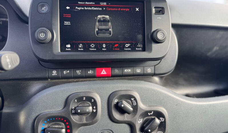 
								FIAT Panda 1.0cc 70cv HYBRID CROSS full									