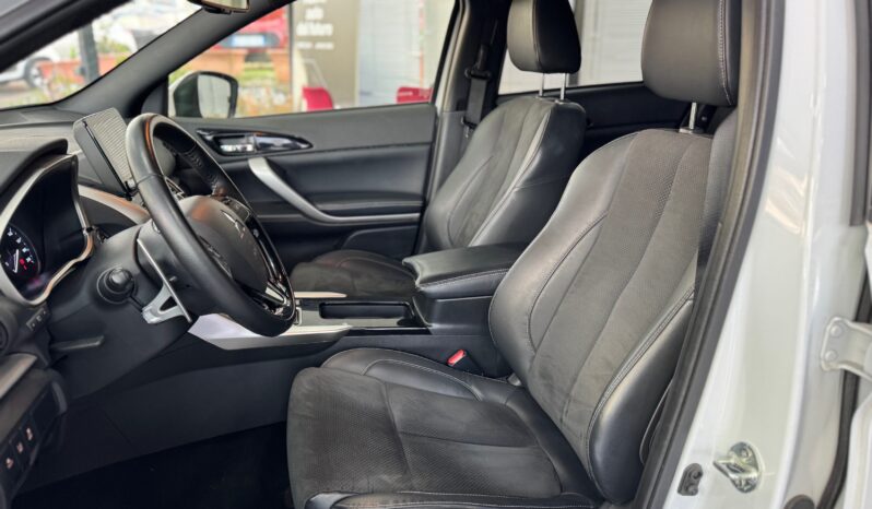 
								MITSUBISHI ECLIPSE CROSS 2.4 PHEV INSTYLE full									