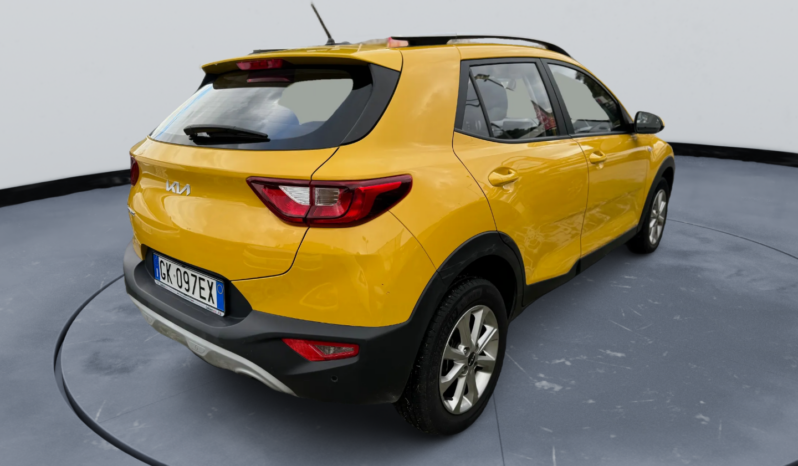
								KIA STONIC 1.2cc 84cv URBAN full									