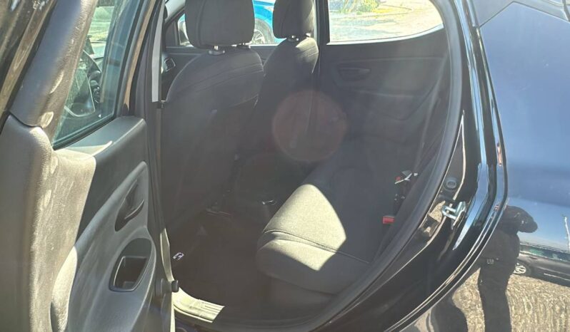 
								Lancia Ypsilon 1.0 70CV Hybrid GOLD full									