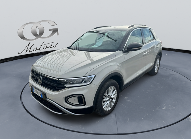 
								Volkswagen T-Roc 1.0cc TSI 110cv Life full									
