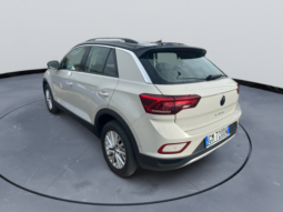 
										Volkswagen T-Roc 1.0cc TSI 110cv Life full									
