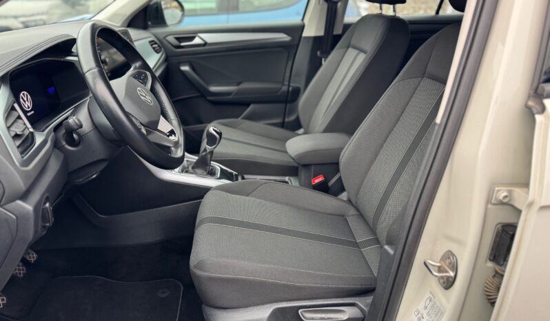 
								Volkswagen T-Roc 1.0cc TSI 110cv Life full									