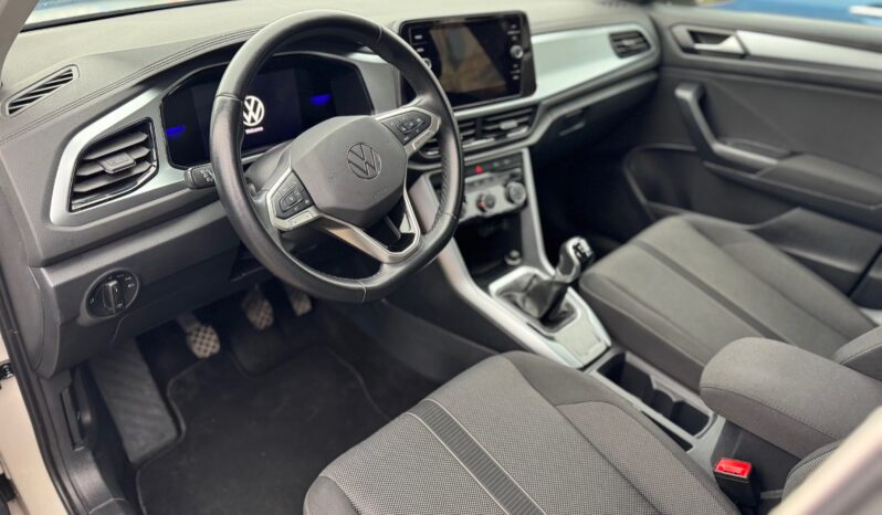 
								Volkswagen T-Roc 1.0cc TSI 110cv Life full									