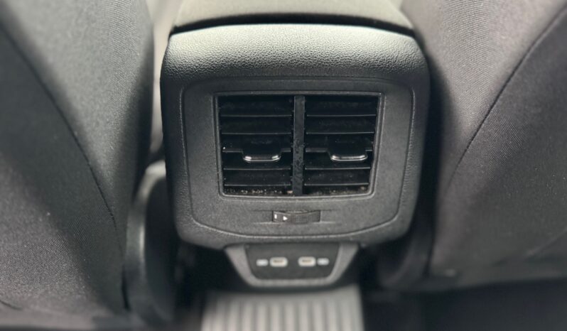 
								Volkswagen T-Roc 1.0cc TSI 110cv Life full									
