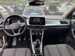 
										Volkswagen T-Roc 1.0cc TSI 110cv Life full									