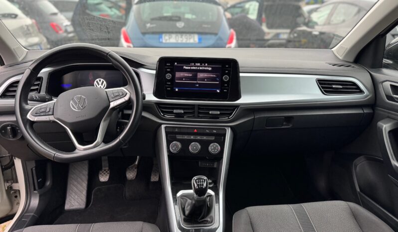 
								Volkswagen T-Roc 1.0cc TSI 110cv Life full									