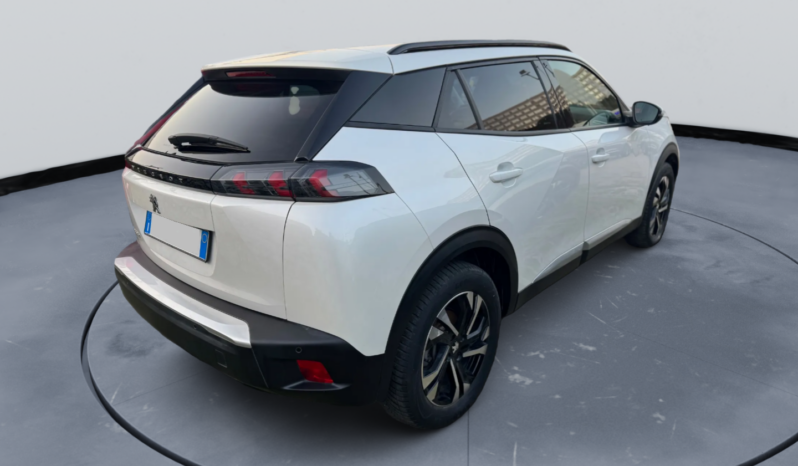 
								PEUGEOT E-2008 Full Elettric 100Kw/136cv Allure full									