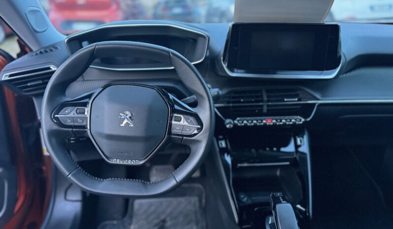 
								PEUGEOT E-2008 Full Elettric 100Kw/136cv Allure Pack full									