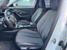 
										PEUGEOT E-2008 Full Elettric 100Kw/136cv Allure full									