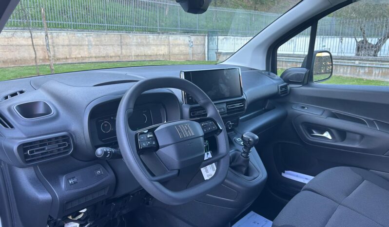 
								FIAT Doblo Serie 3 Van Lh1 1.5 Bluehdi 130cv Mt6 full									