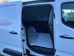 
										FIAT Doblo Serie 3 Van Lh1 1.5 Bluehdi 130cv Mt6 full									