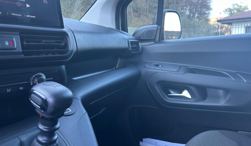
								FIAT Doblo Serie 3 Van Lh1 1.5 Bluehdi 130cv Mt6 full									