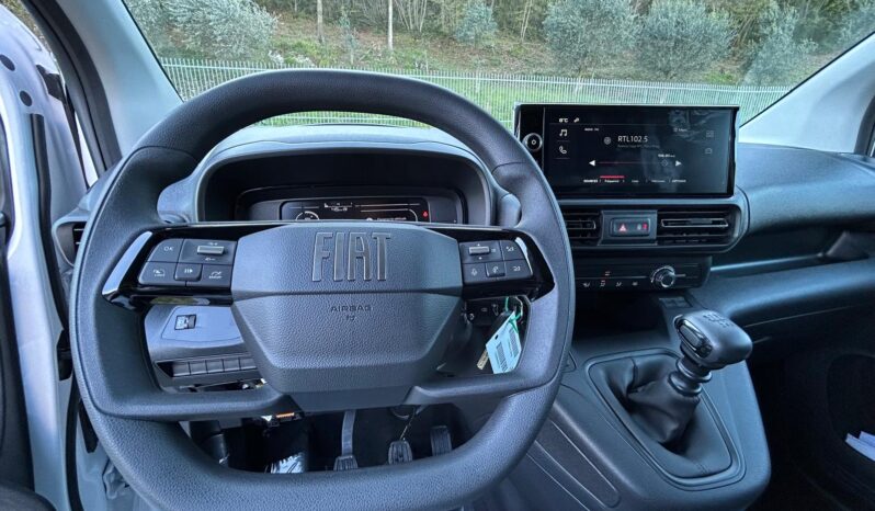 
								FIAT Doblo Serie 3 Van Lh1 1.5 Bluehdi 130cv Mt6 full									