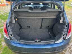 
										Lancia Ypsilon 1.0 70CV Hybrid SILVER PLUS full									
