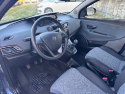 
										Lancia Ypsilon 1.0 70CV Hybrid SILVER PLUS full									