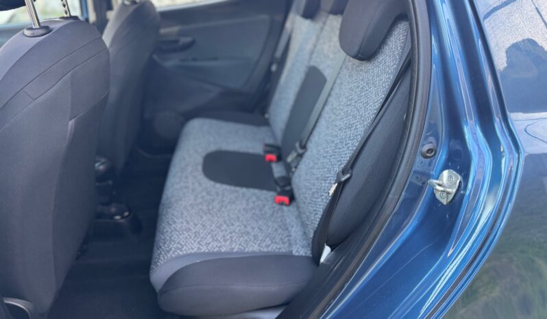 
								Lancia Ypsilon 1.0 70CV Hybrid SILVER PLUS full									