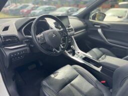 
										MITSUBISHI ECLIPSE CROSS 2.4 PHEV Diamond Black full									