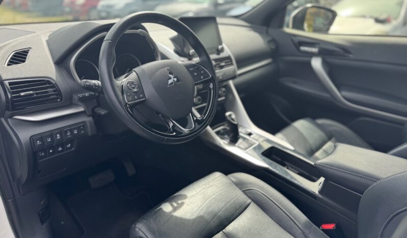 
								MITSUBISHI ECLIPSE CROSS 2.4 PHEV Diamond Black full									