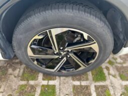 
										MITSUBISHI ECLIPSE CROSS 2.4 PHEV Diamond Black full									