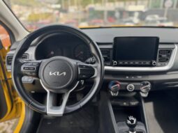 
										KIA STONIC 1.2cc 84cv URBAN full									