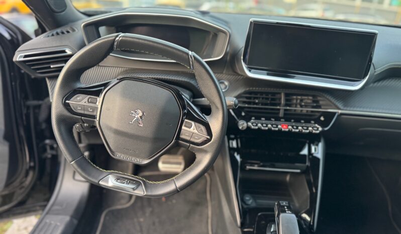 
								PEUGEOT E-2008 Full Elettric 100Kw/136cv GT full									