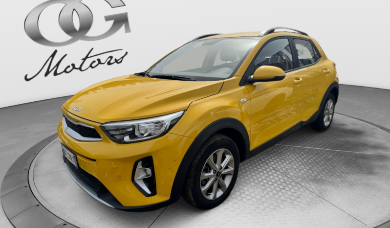 
								KIA STONIC 1.2cc 84cv URBAN full									