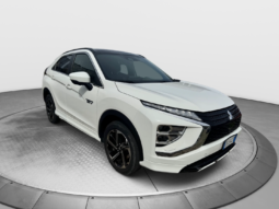 
										MITSUBISHI ECLIPSE CROSS 2.4 PHEV Diamond Black full									