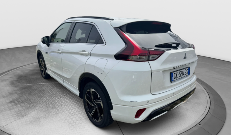 
								MITSUBISHI ECLIPSE CROSS 2.4 PHEV Diamond Black full									
