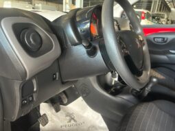 
										PEUGEOT 108 5p 1.0cc VTI s&s 73cv Active full									