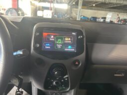 
										PEUGEOT 108 5p 1.0cc VTI s&s 73cv Active full									
